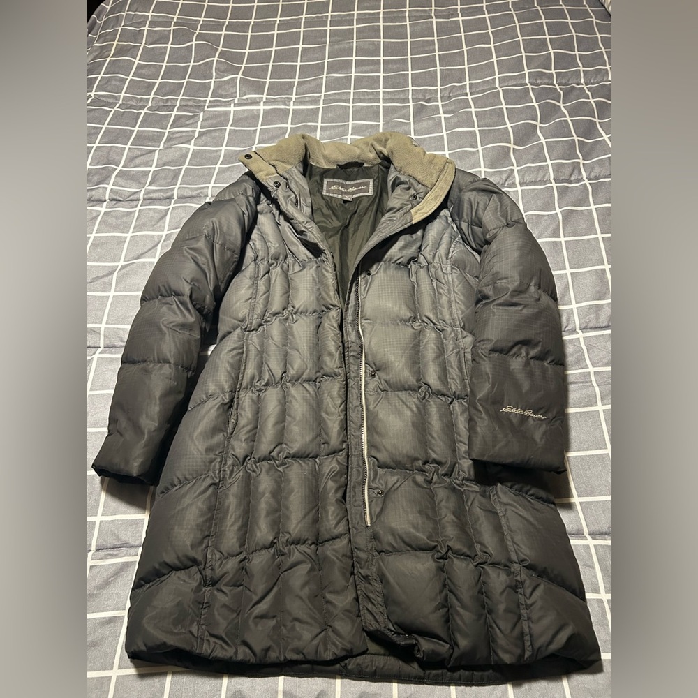 Eddie Bauer Women's Charcoal Puffer Jacket